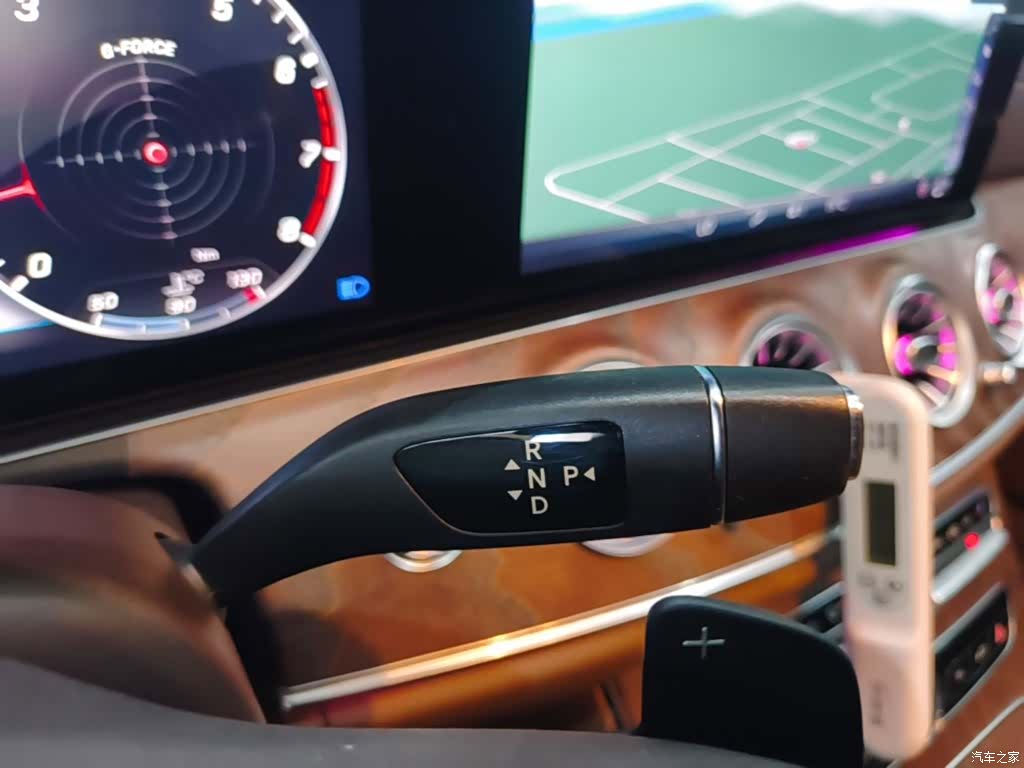 Mercedes-Benz E-Class, 2020 14