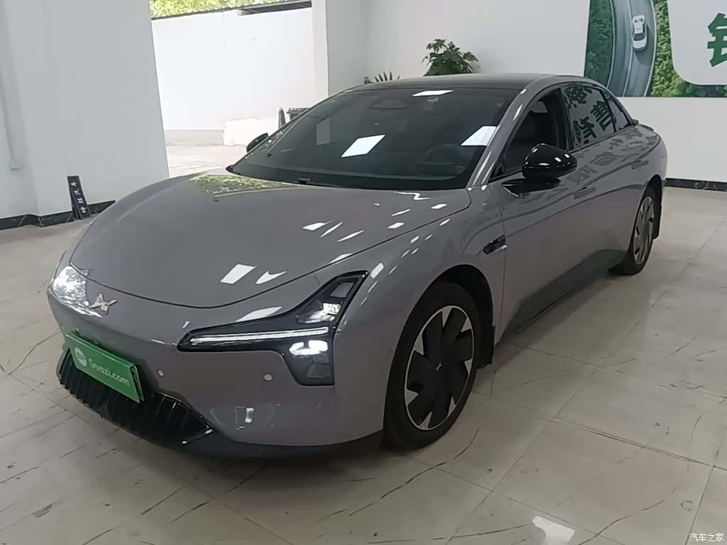Xpeng Mona M03, 2025 1