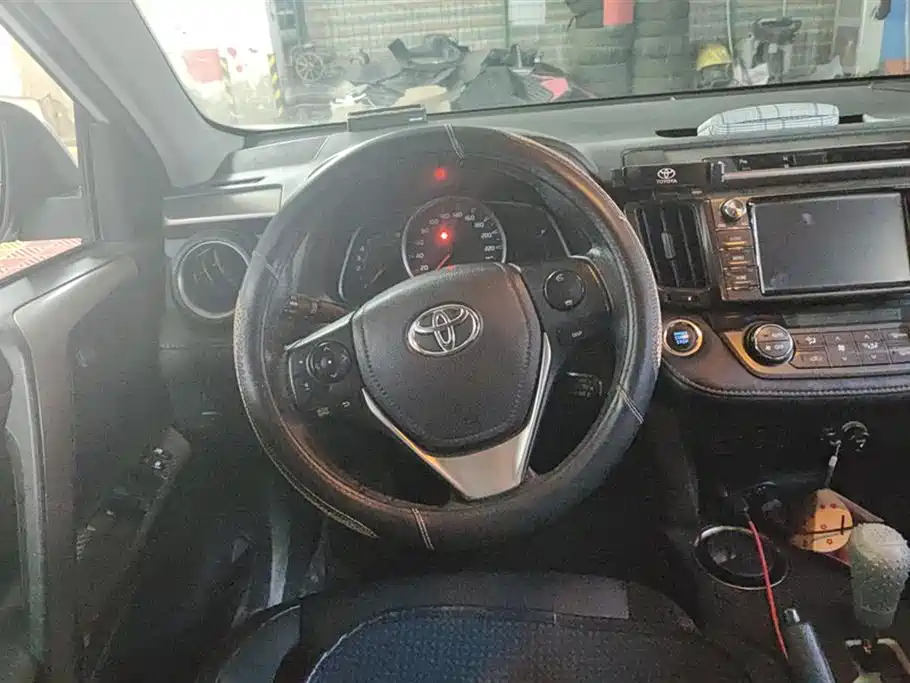 Toyota RAV4 Rongfang
