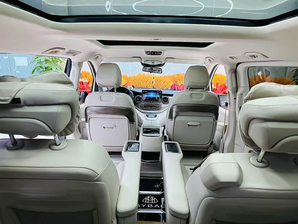 Mercedes-Benz V-class