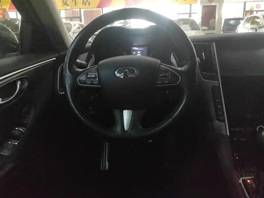 Infiniti Q50L
