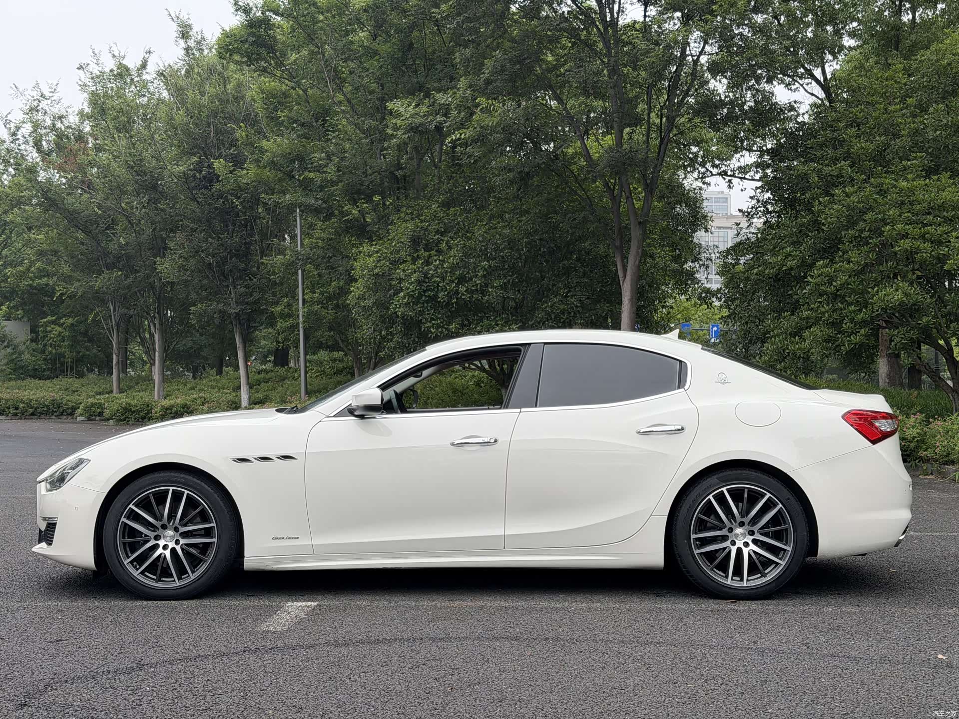 Maserati Ghibli, 2020 9