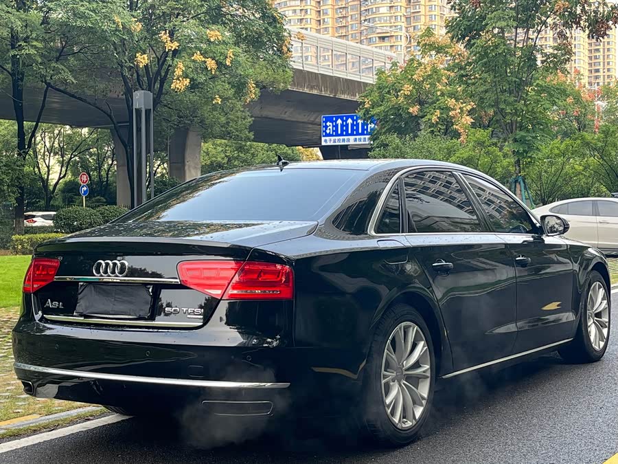 Audi A8 2014, фото 6
