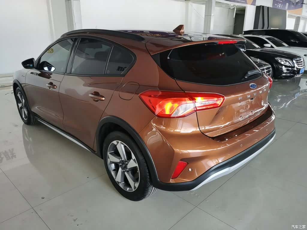 Ford Focus, 2020 все фото