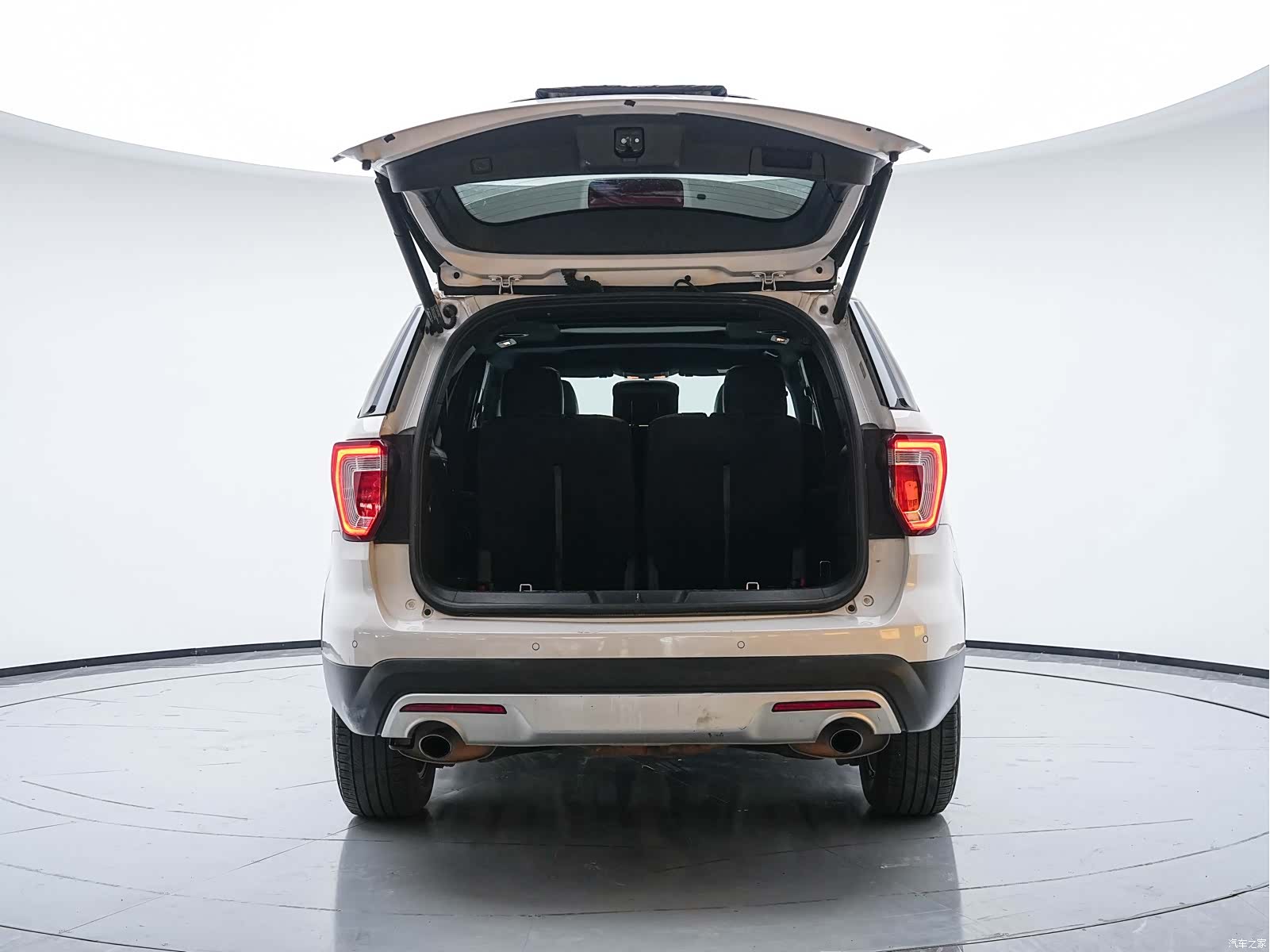 Ford Explorer, 2018 8