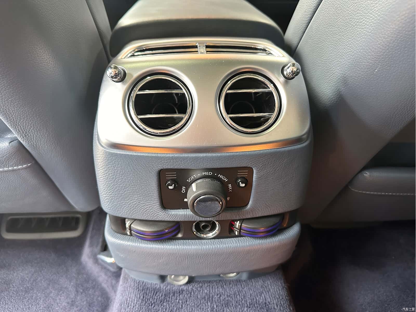 Rolls-Royce Ghost, 2011 16