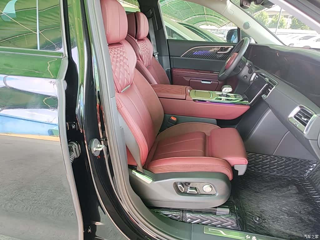 Hongqi E-HS9, 2023 25
