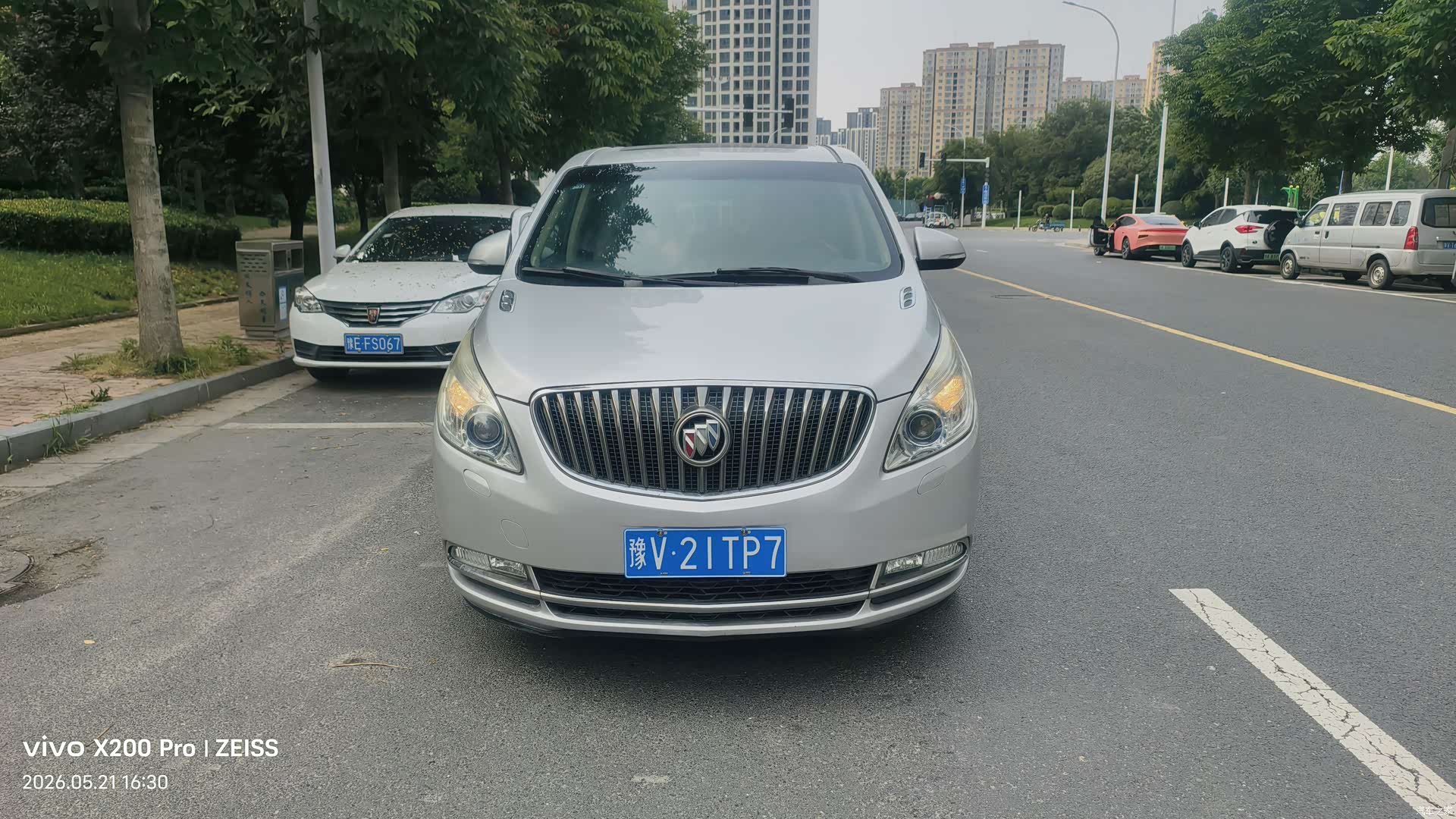 Buick GL8, 2016 3