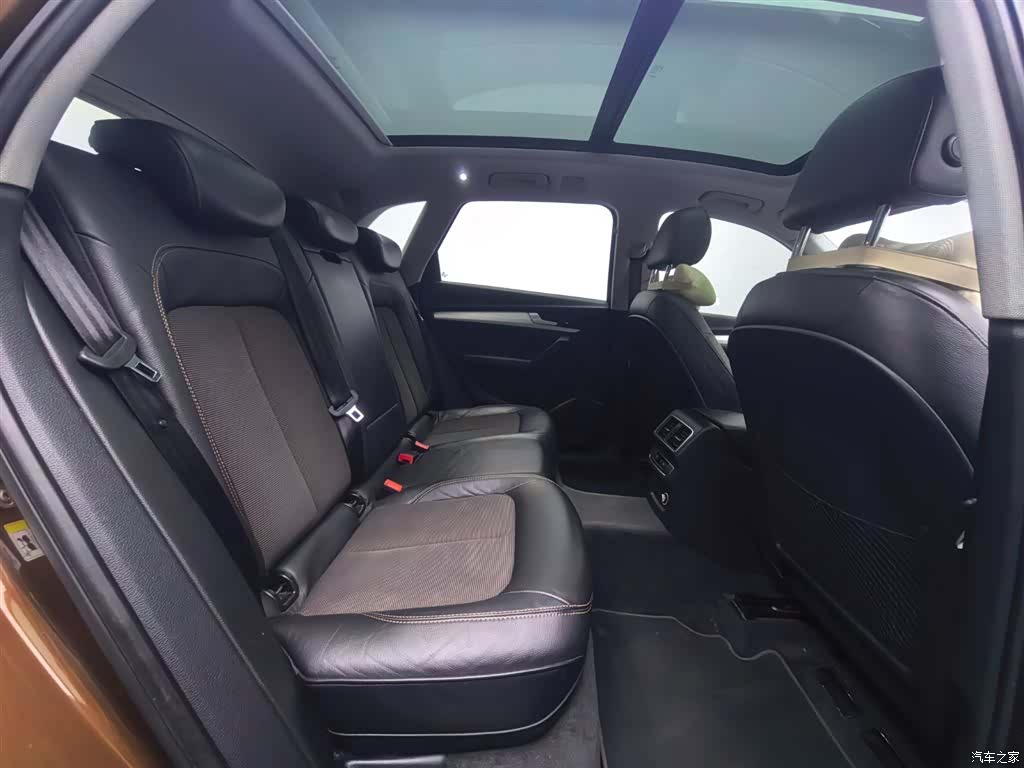 Audi Q5L, 2019 10