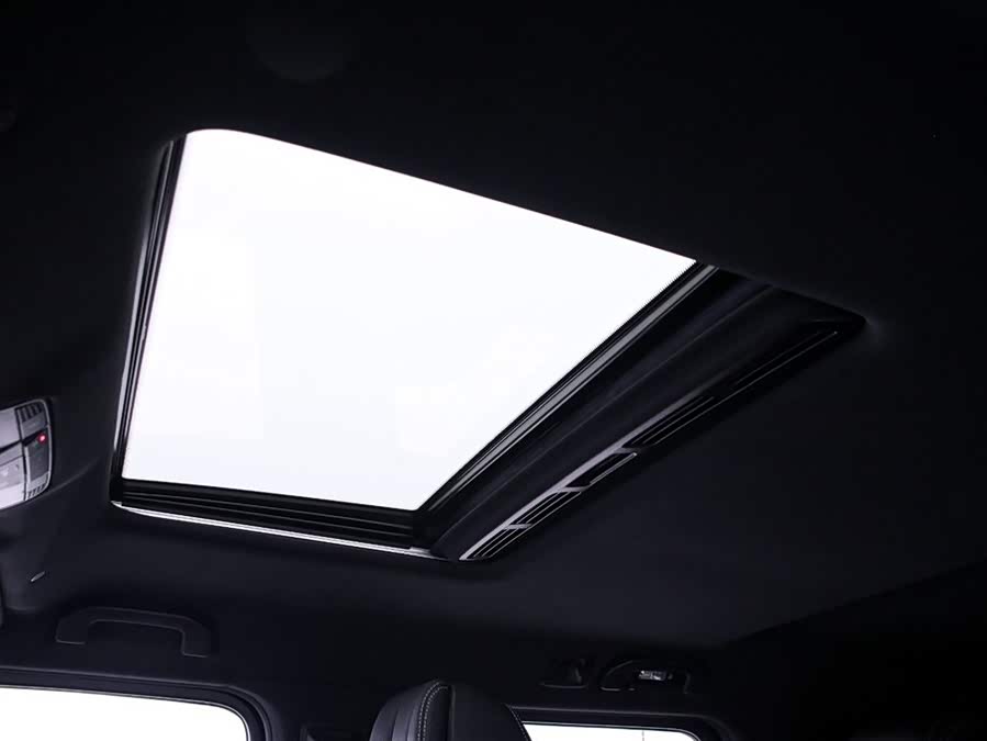 Mercedes-Benz G-Class 2023, фото 10