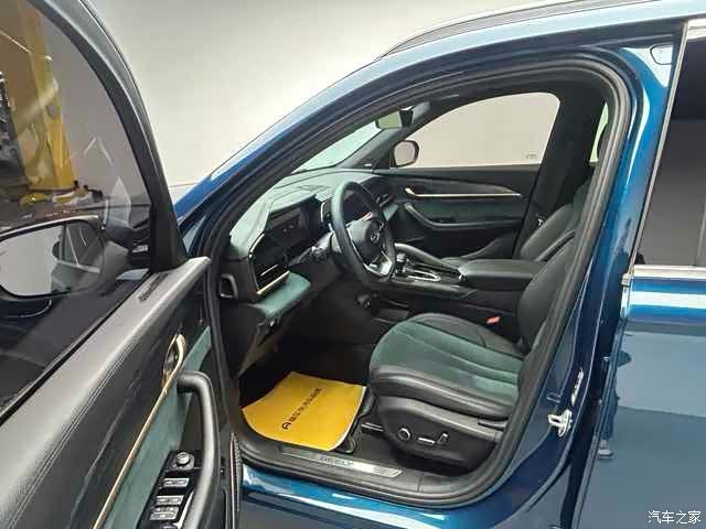 Geely Xingyue L, 2022 3