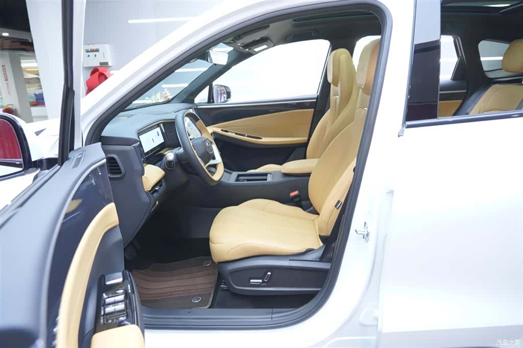 Geely Galaxy L7, 2024 16