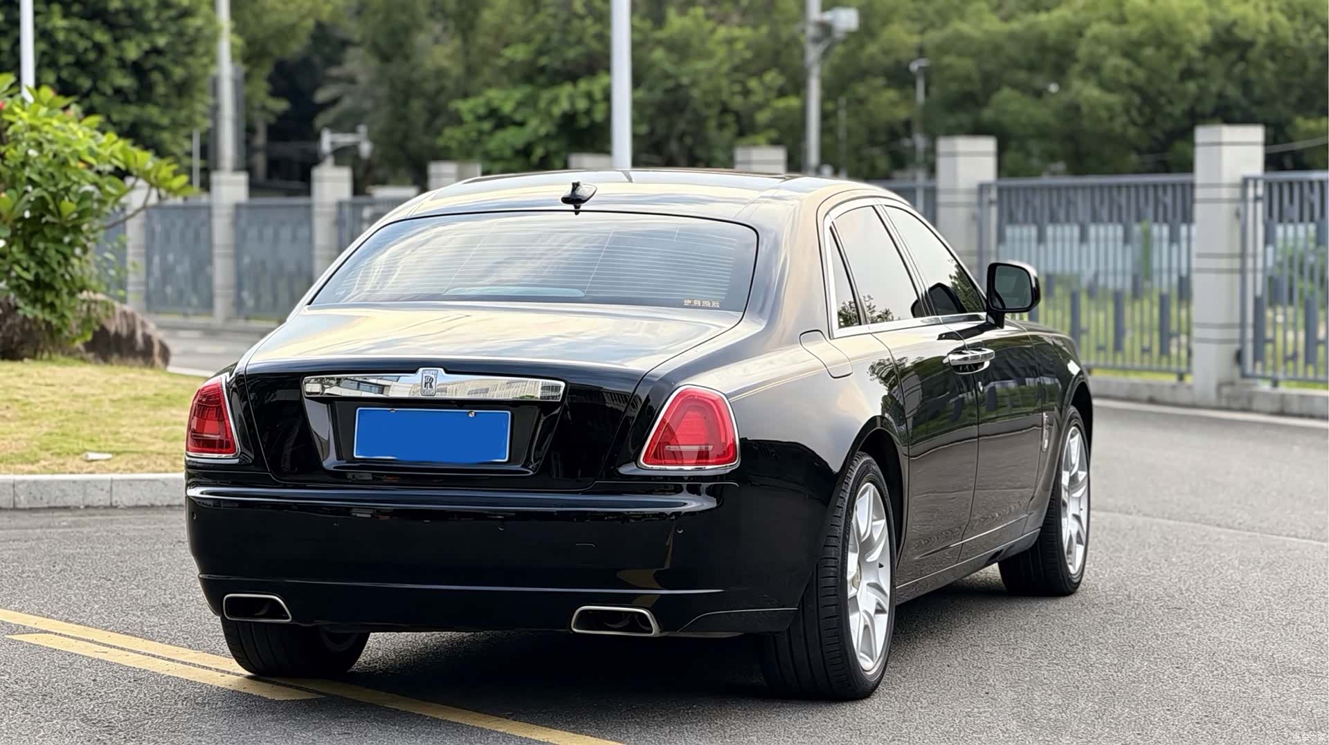 Rolls-Royce Ghost, 2011 4