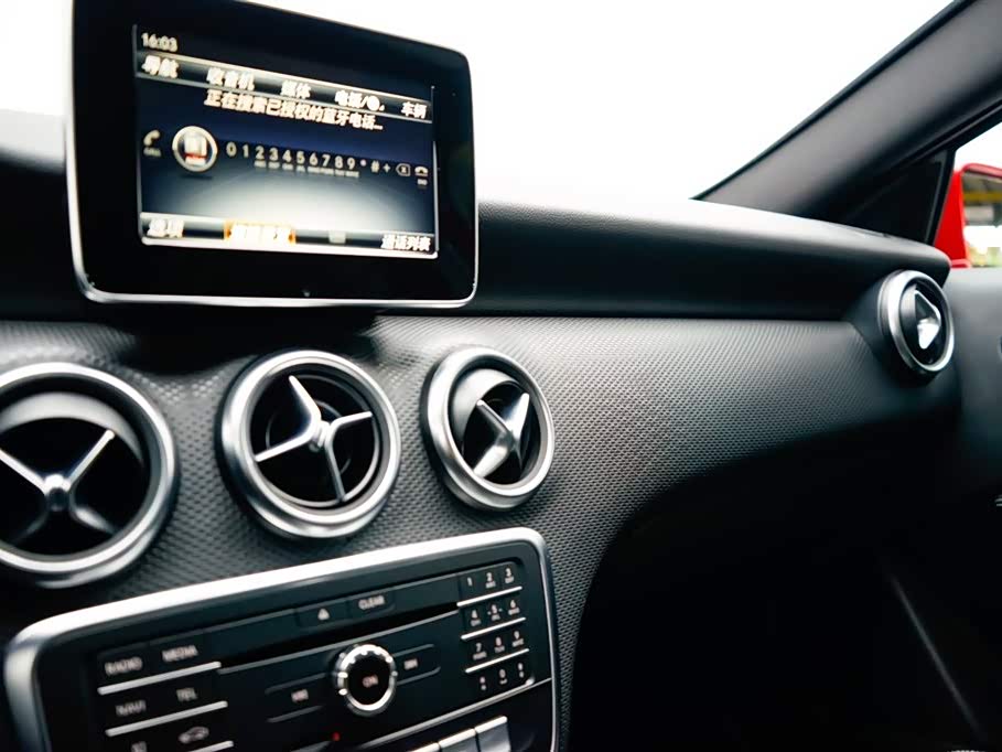 Mercedes-Benz Class A Mercedes-Benz Class A