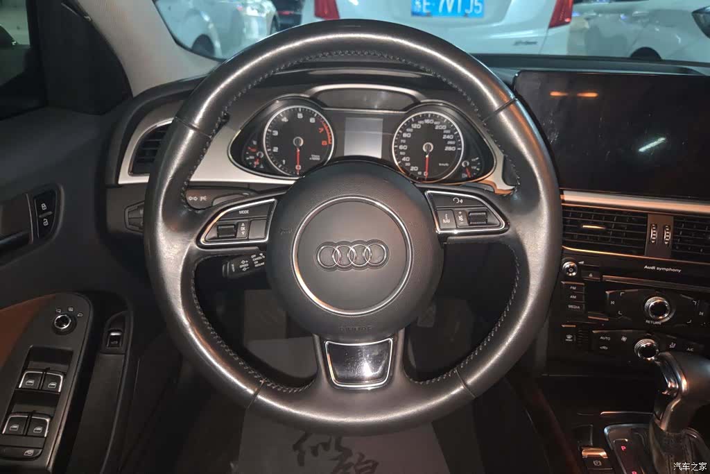 Audi A4L, 2014 15