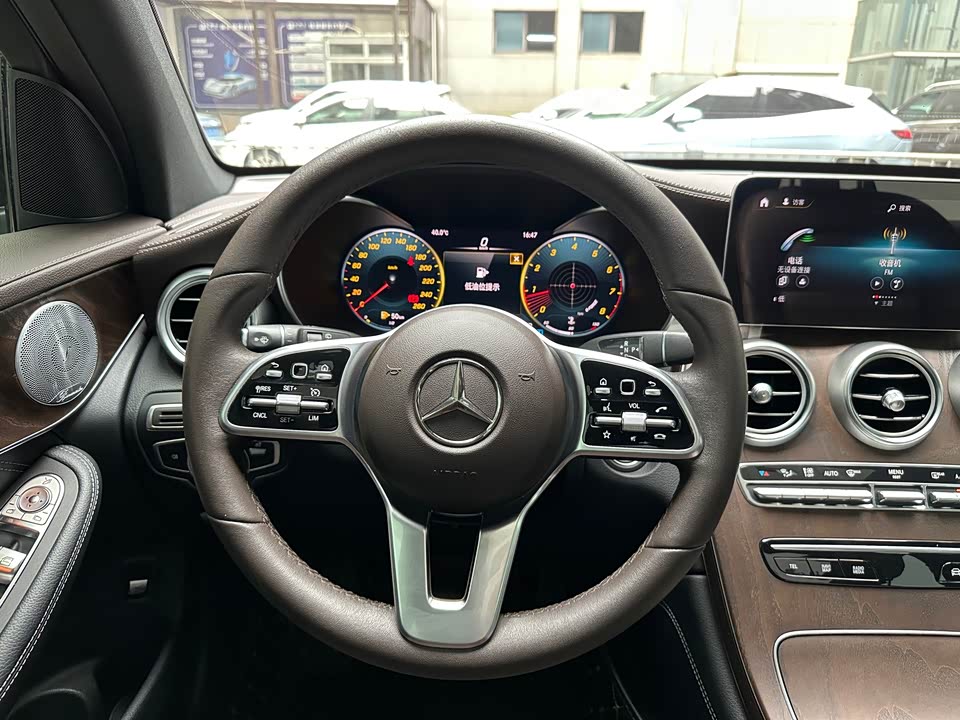 Mercedes-Benz GLC Mercedes-Benz GLC
