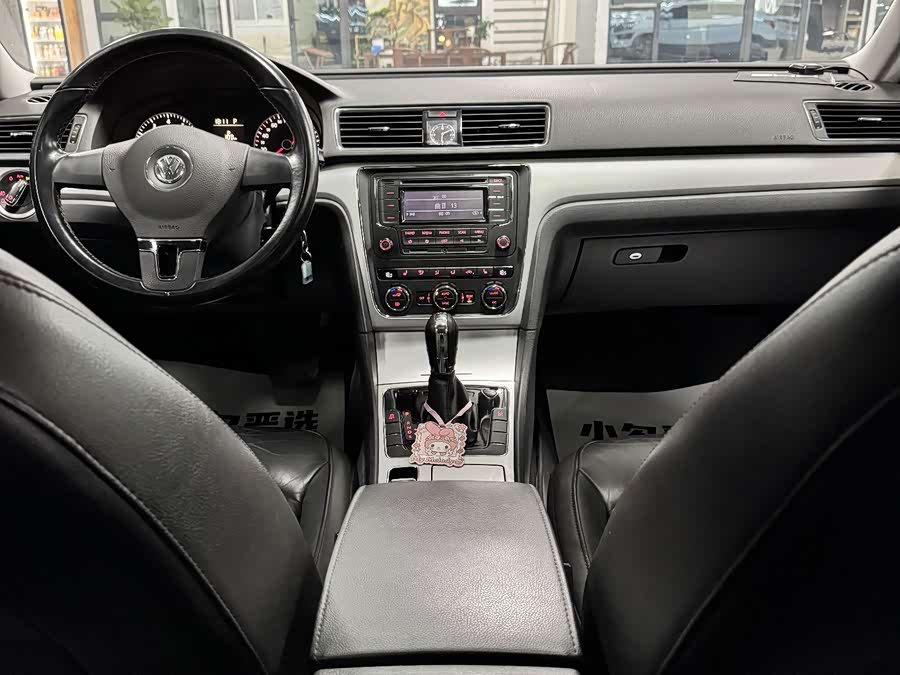 Volkswagen Passat 2014, фото 23