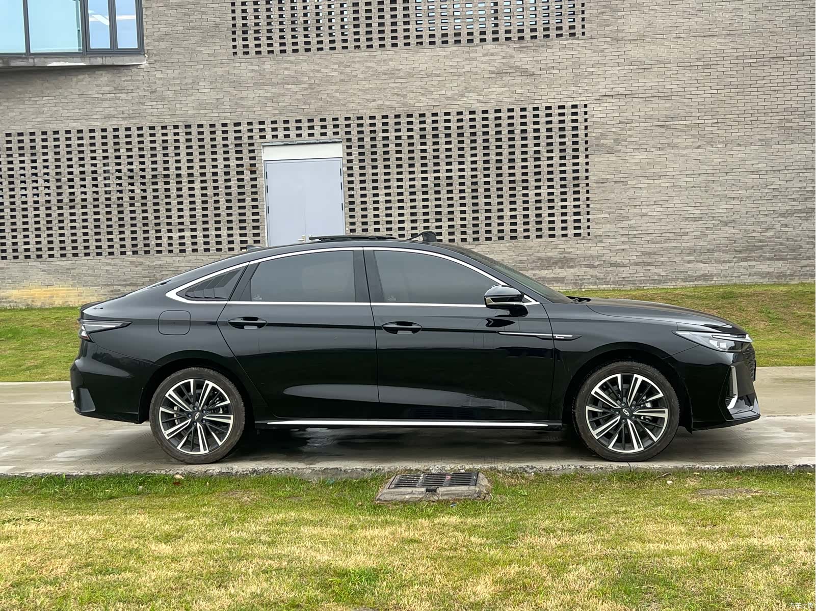Chery Arrizo 8, 2025 4