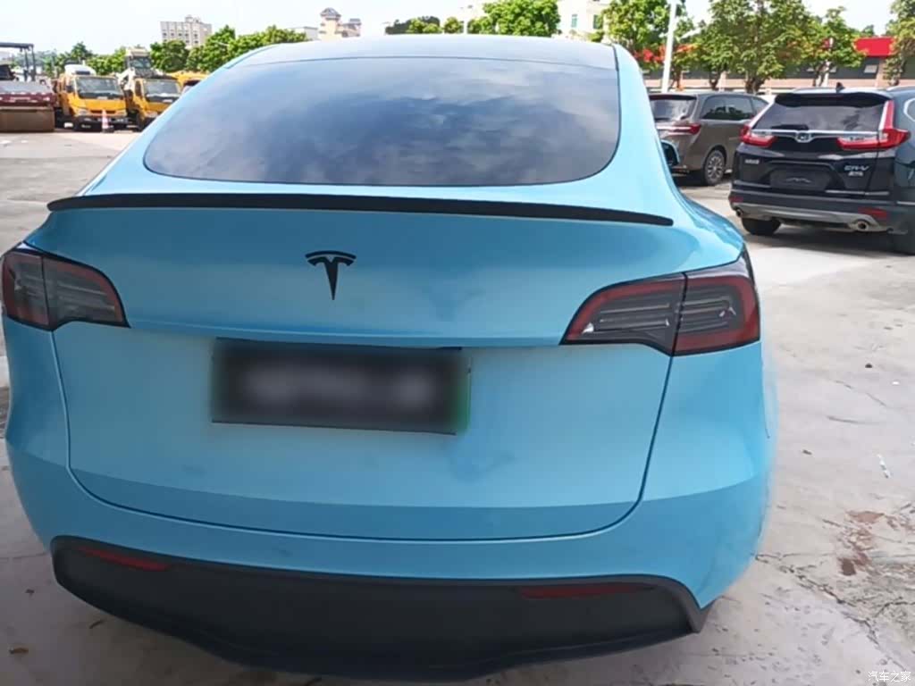 Tesla Model Y, 2022 6