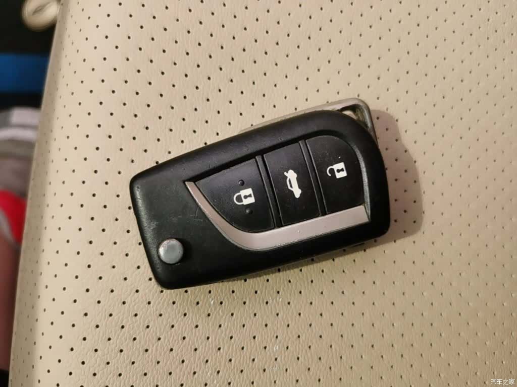 Toyota Corolla, 2015 17