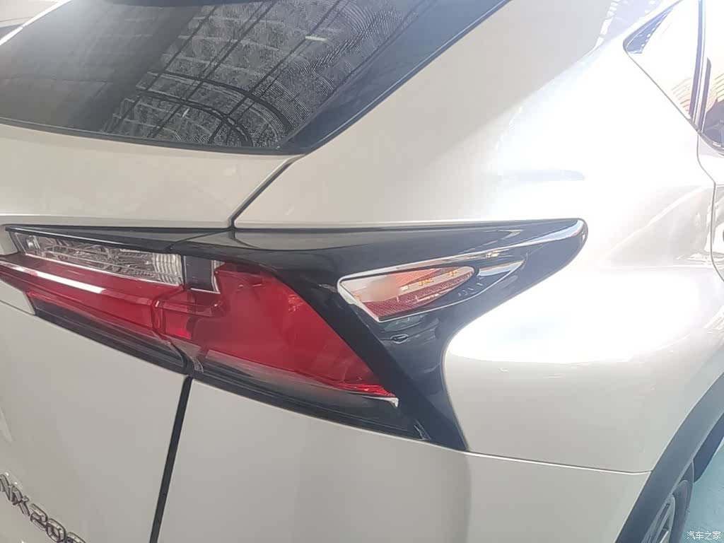 Lexus NX, 2017 8