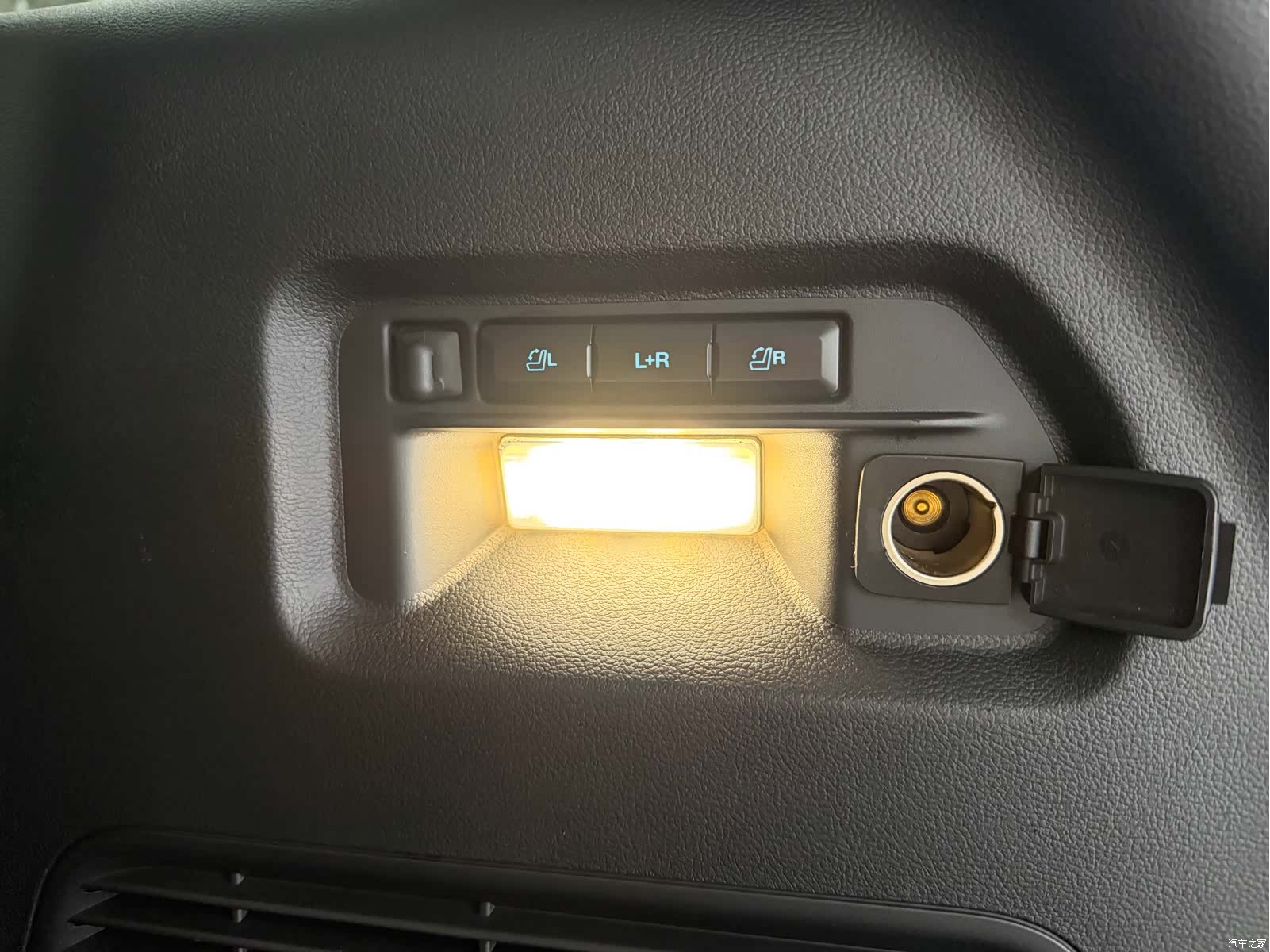 Ford Explorer, 2021 13