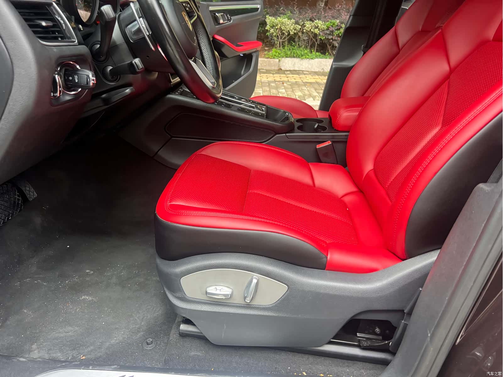 Porsche Macan, 2016 24