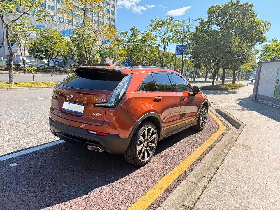 Cadillac XT4