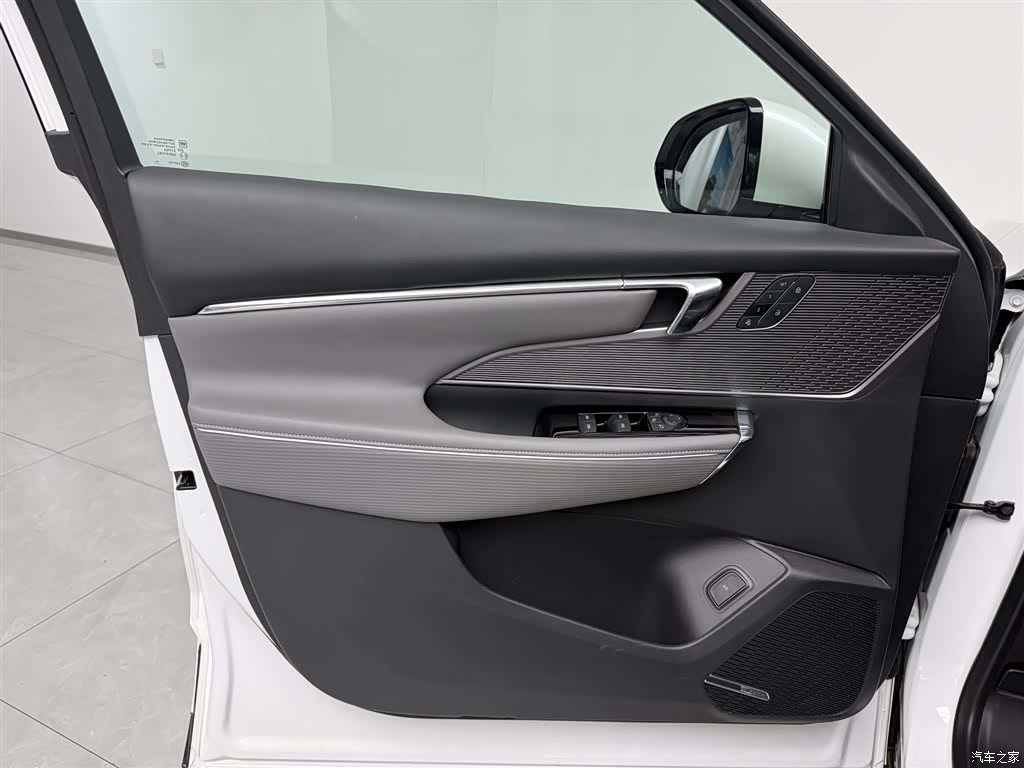 Buick E5, 2025 11