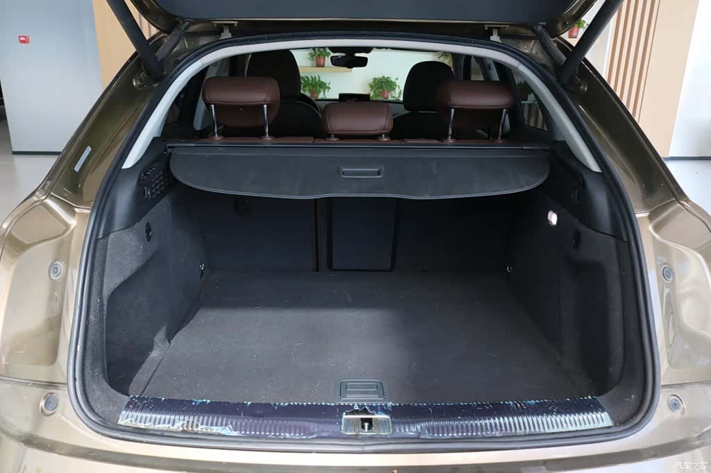 Audi Q3, 2016 13