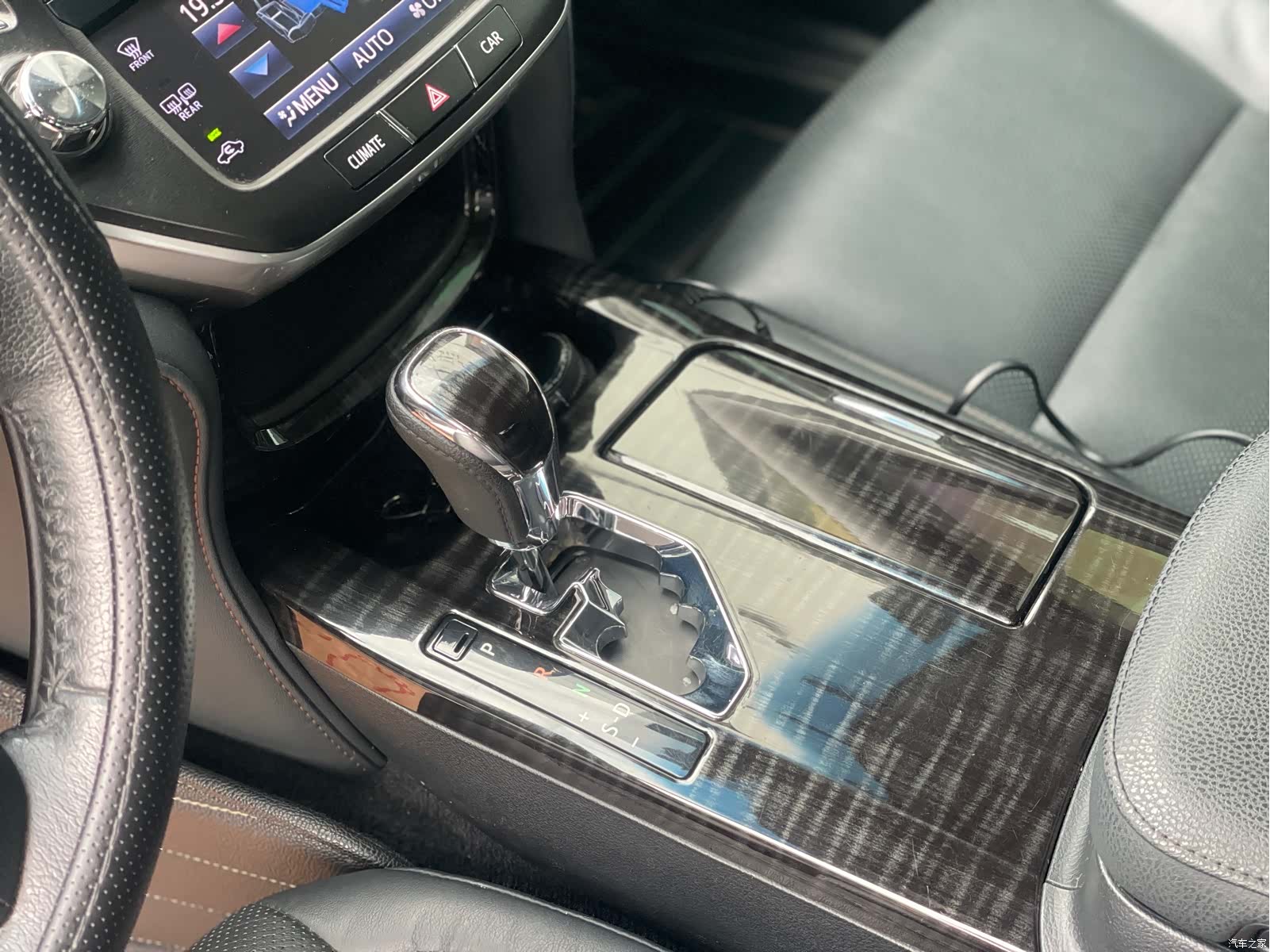 Toyota Crown, 2016 7