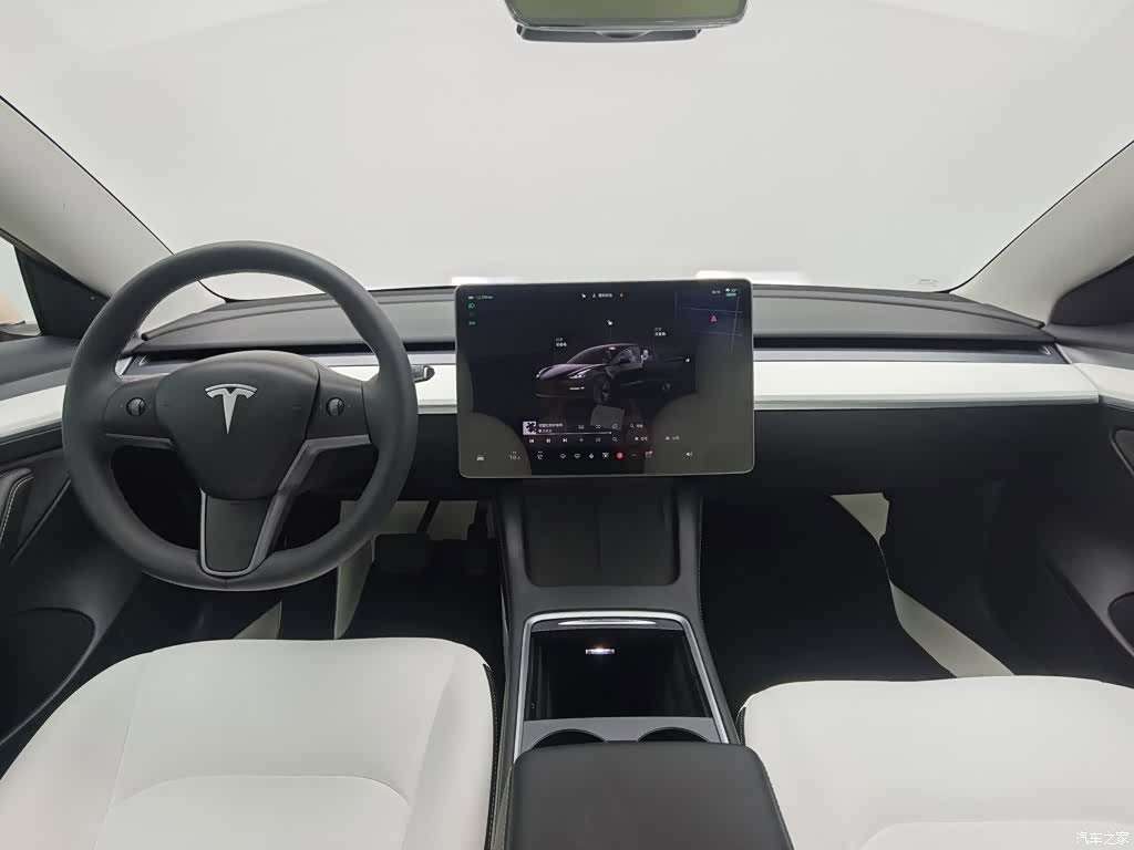 Tesla Model 3, 2023 все фото