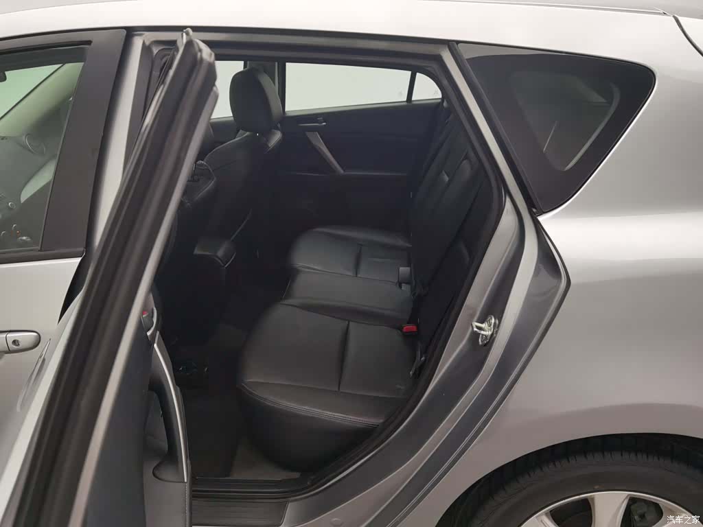 Mazda 3, 2013 15