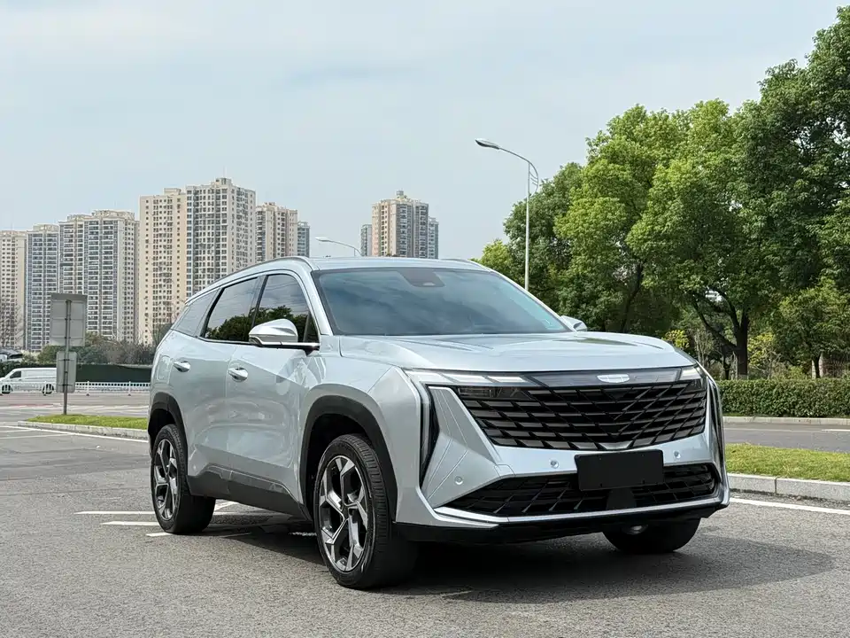 Geely Atlas L