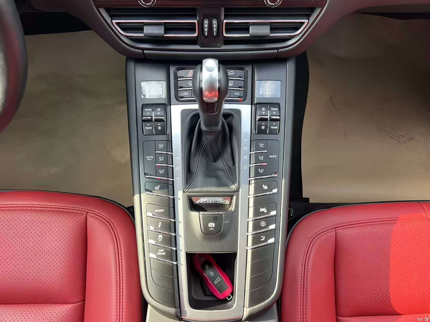 Porsche Macan, 2021 12