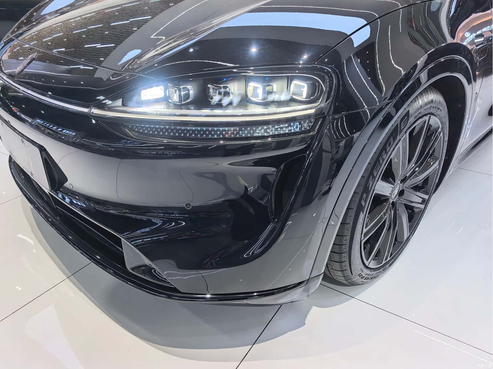 Luxeed R7, 2025 4