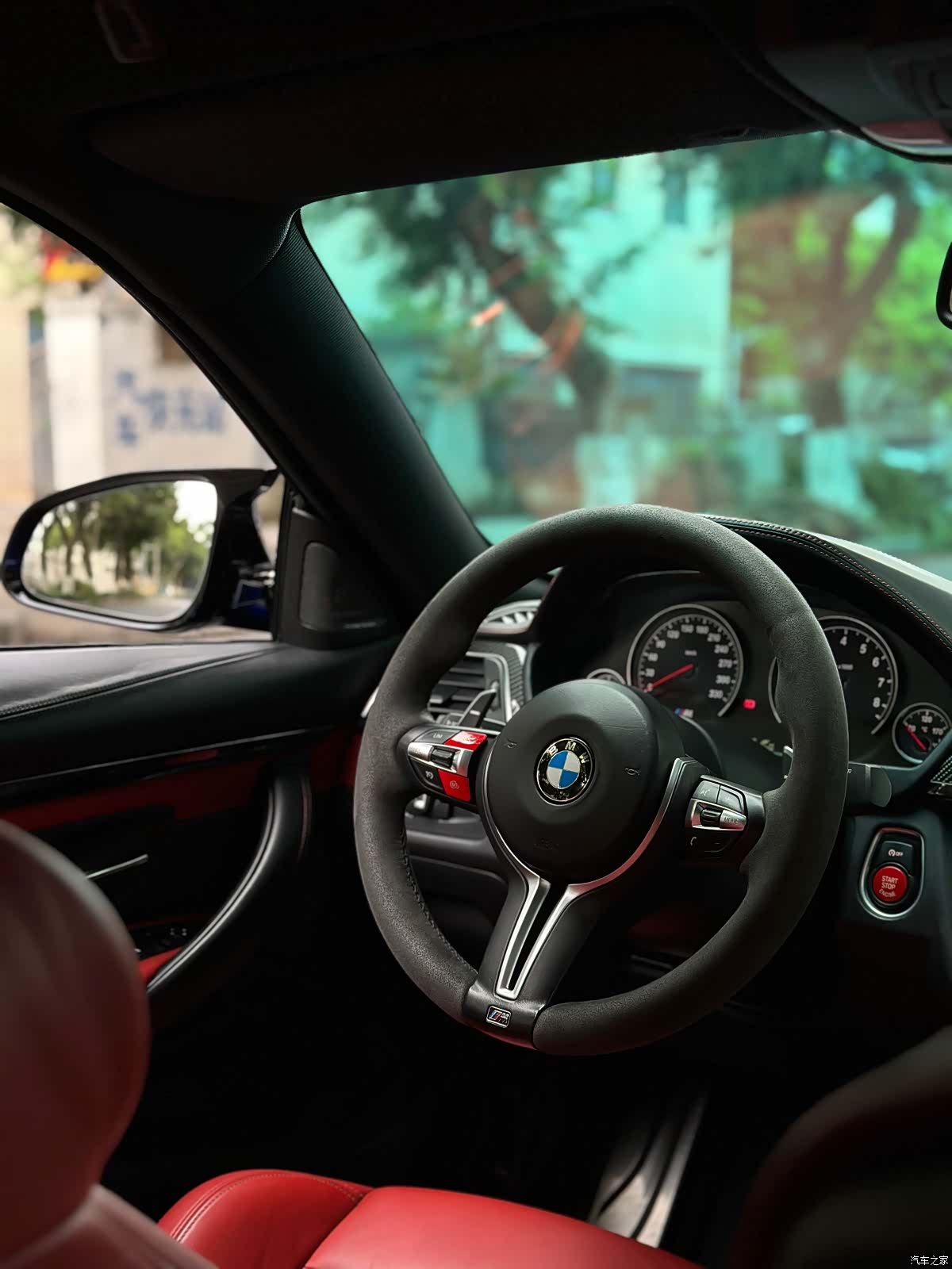 BMW M4, 2019 13