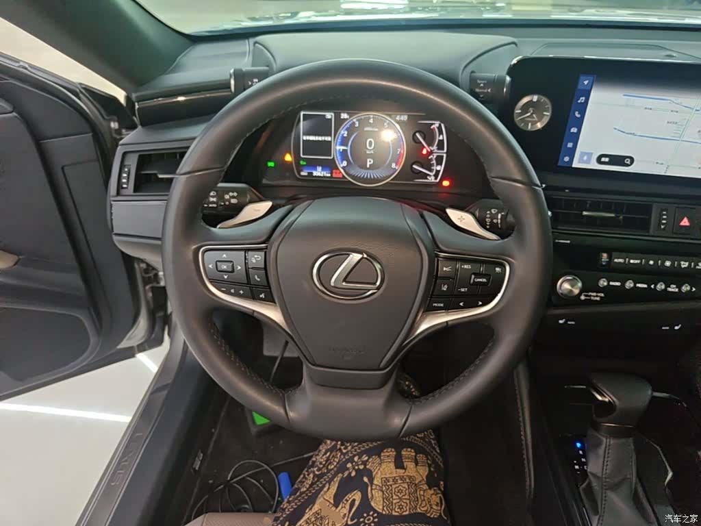 Lexus ES, 2023 11