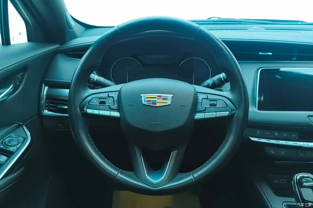 Cadillac XT4, 2023 15