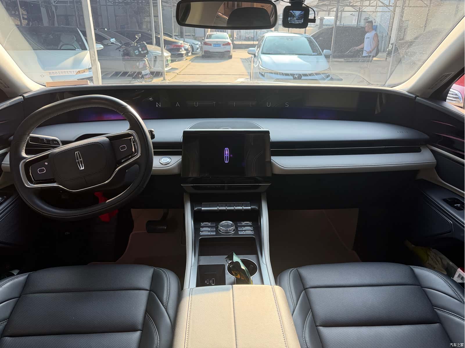 Lincoln Nautilus, 2024 11