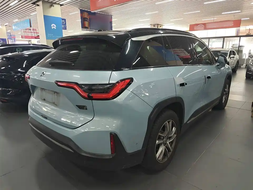 NIO ES6