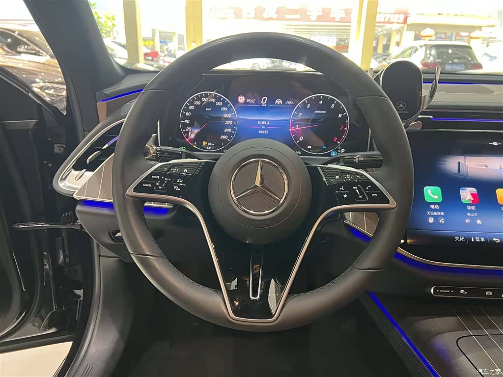 Mercedes-Benz E-Class, 2024 14
