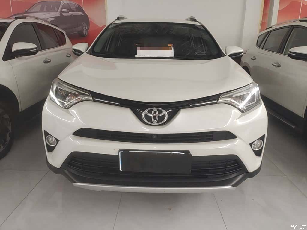 Toyota RAV4, 2017 3