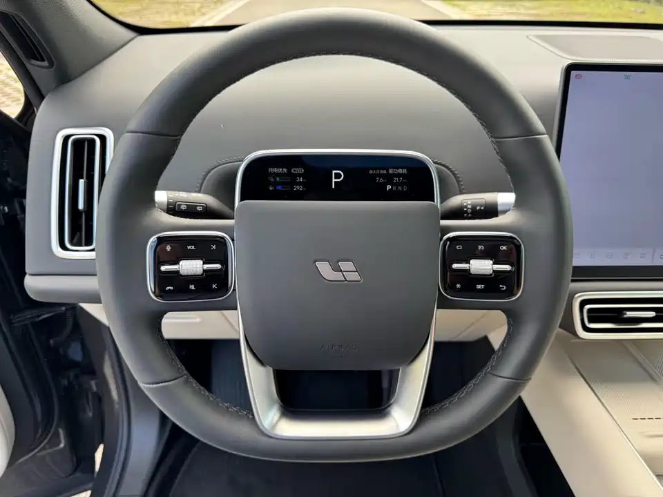 Li Auto Ideal L7
