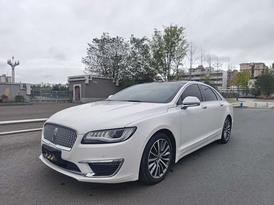 Lincoln MKZ