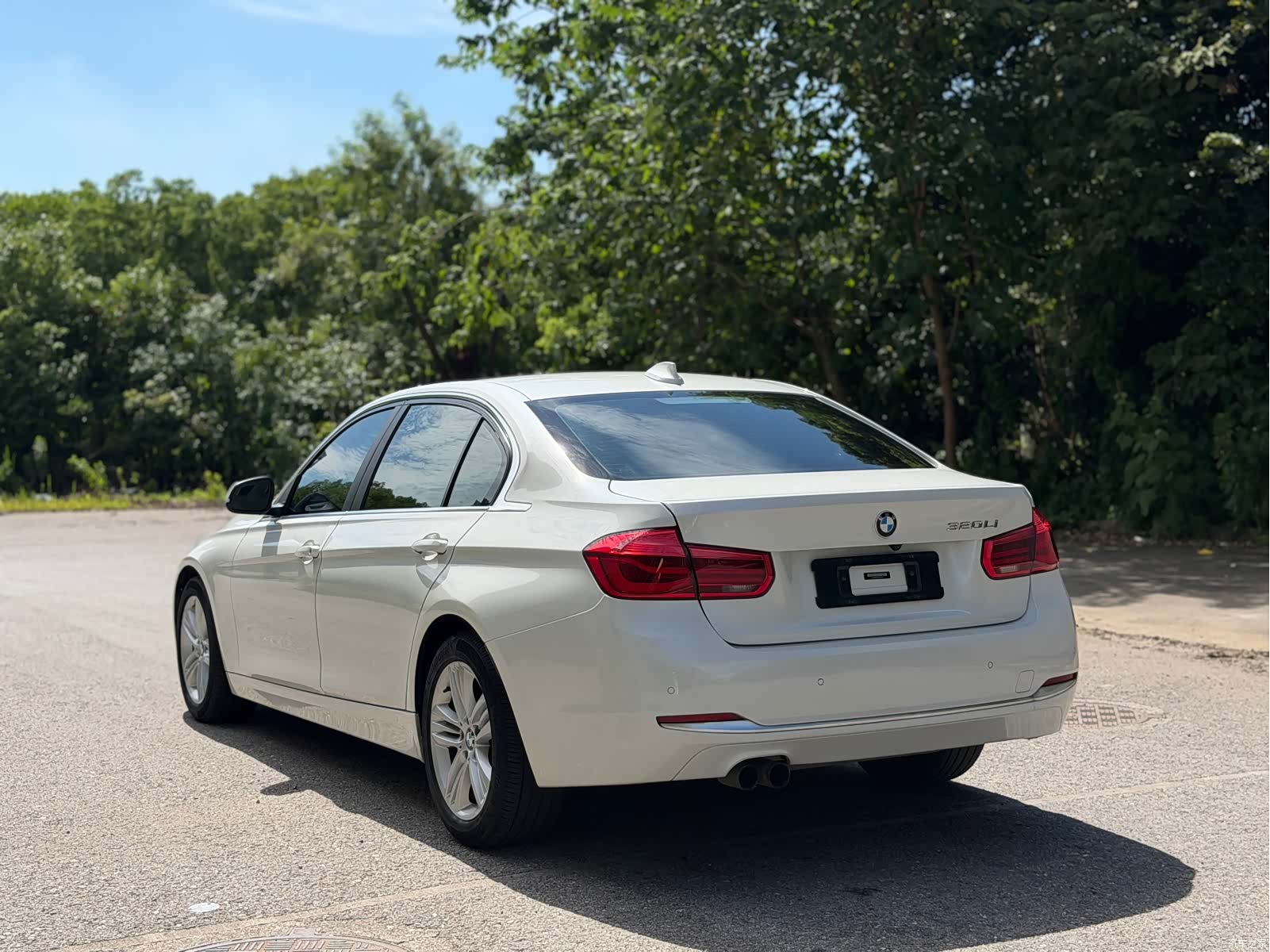 BMW 3 Series, 2017 все фото