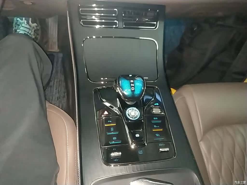 BYD Han, 2022 14