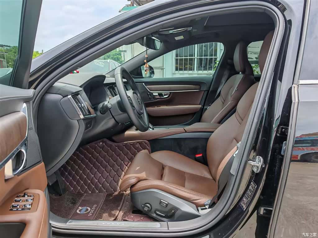 Volvo S90, 2023 10