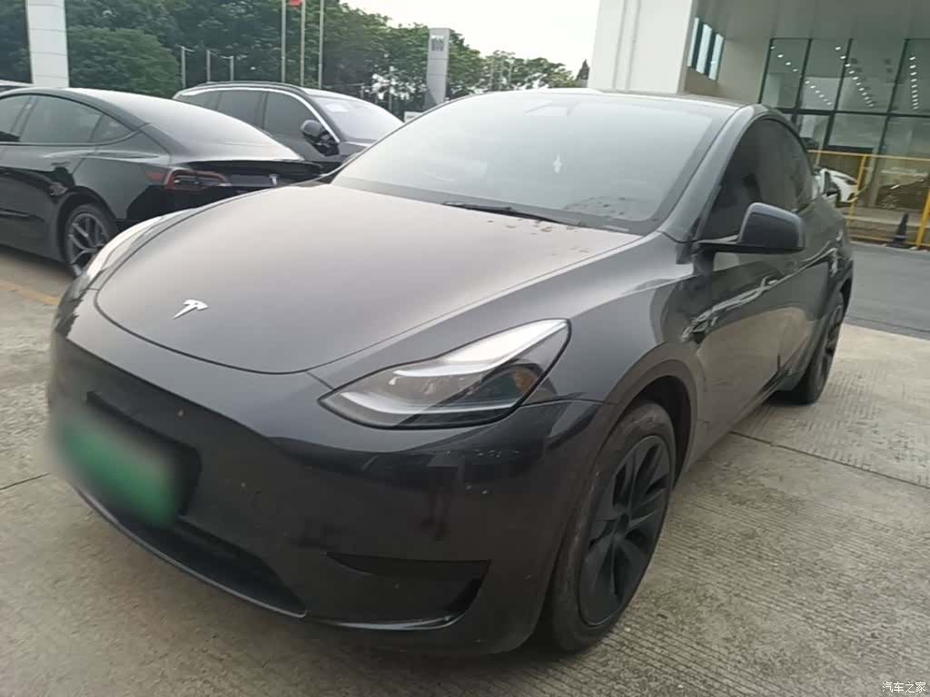 Tesla Model Y, 2024 2