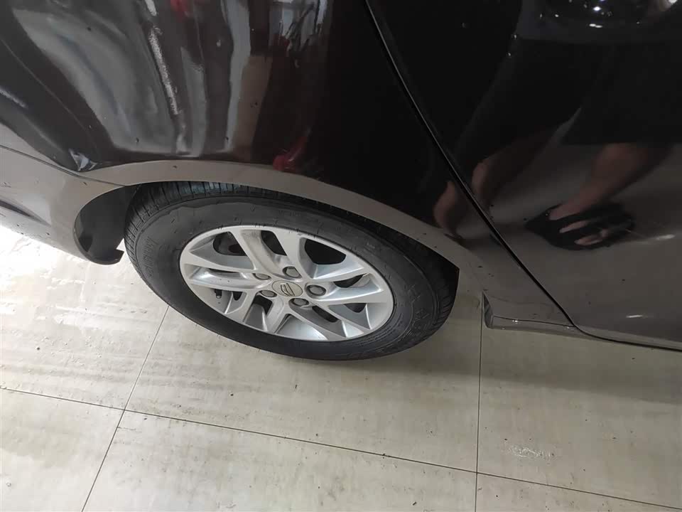 Geely Emgrand Geely Emgrand